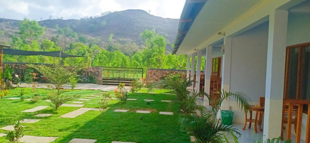 Elisa Homestay Areguling Kuta  Buitenkant foto